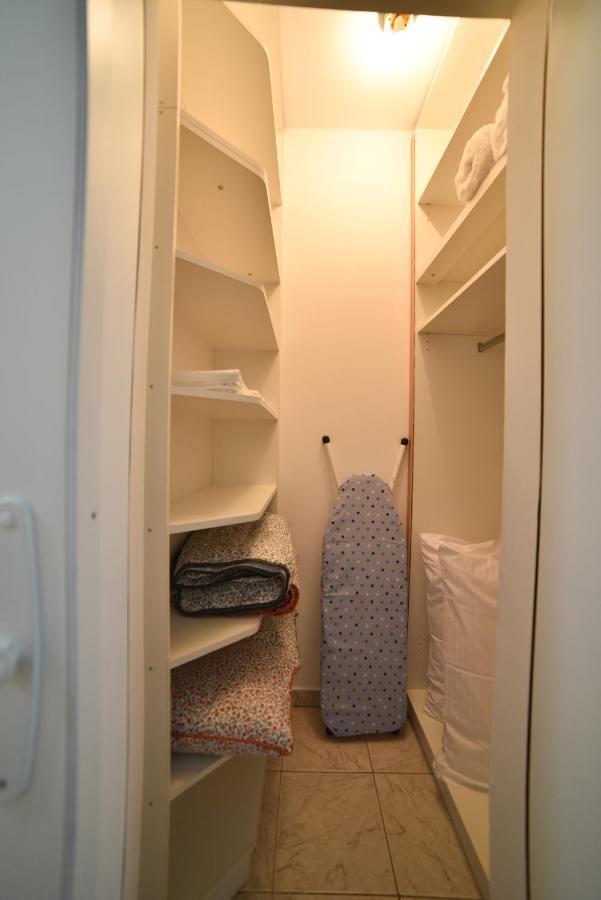 Apartment Vera With Free Garage Нови Сад Екстериор снимка