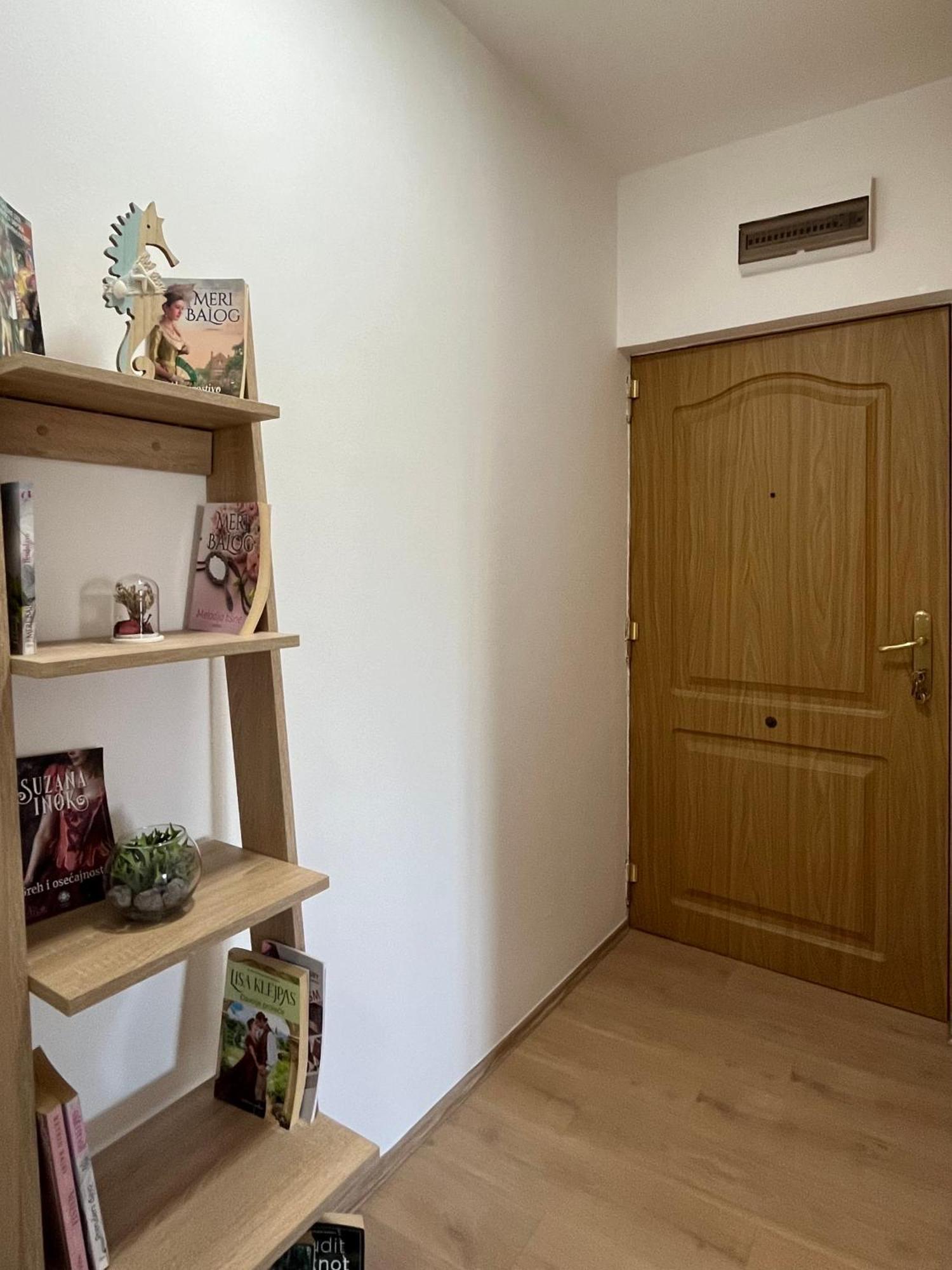 Apartment Vera With Free Garage Нови Сад Екстериор снимка